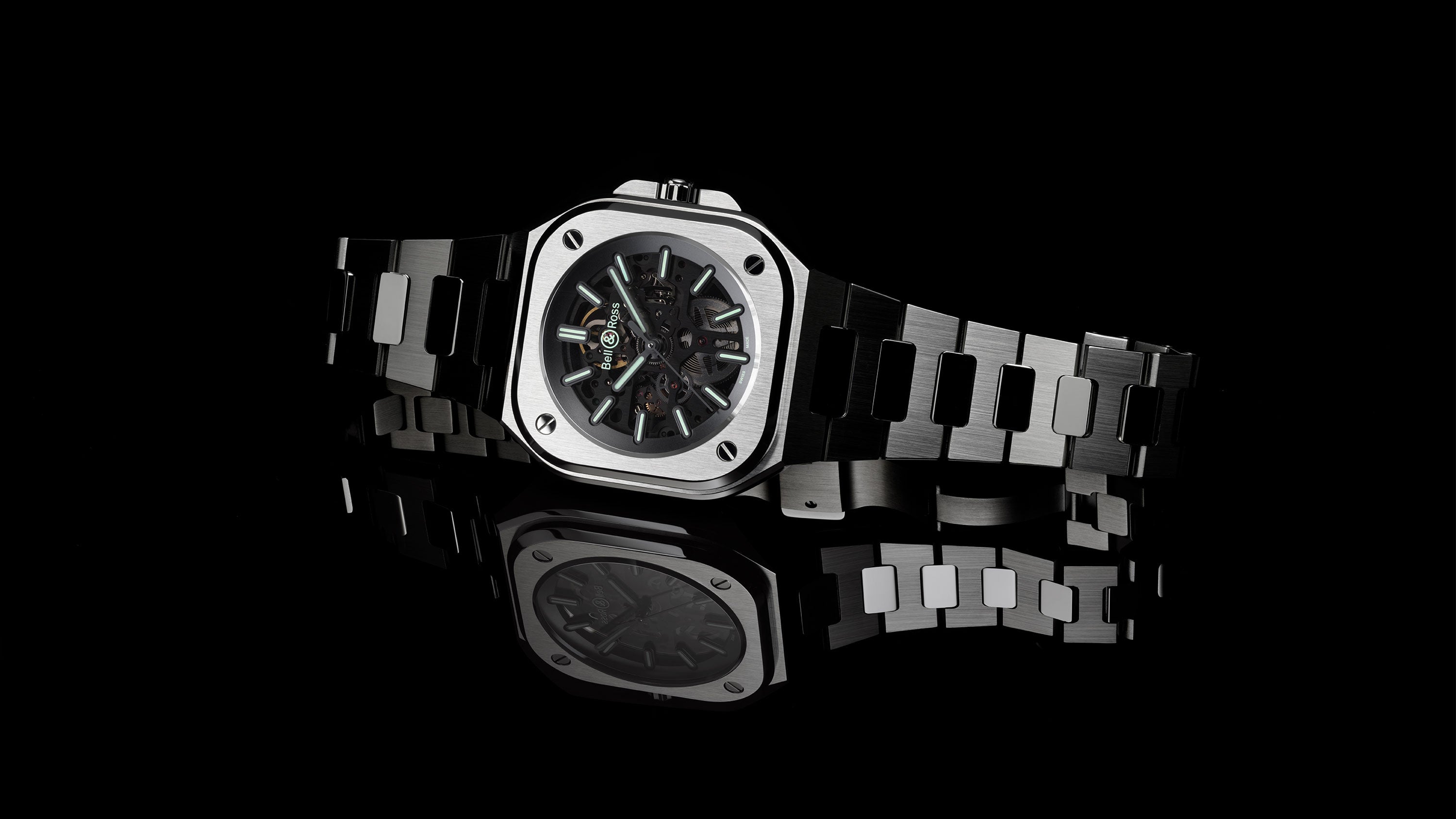 BR-05 Skeleton Nightlum – Bell & Ross