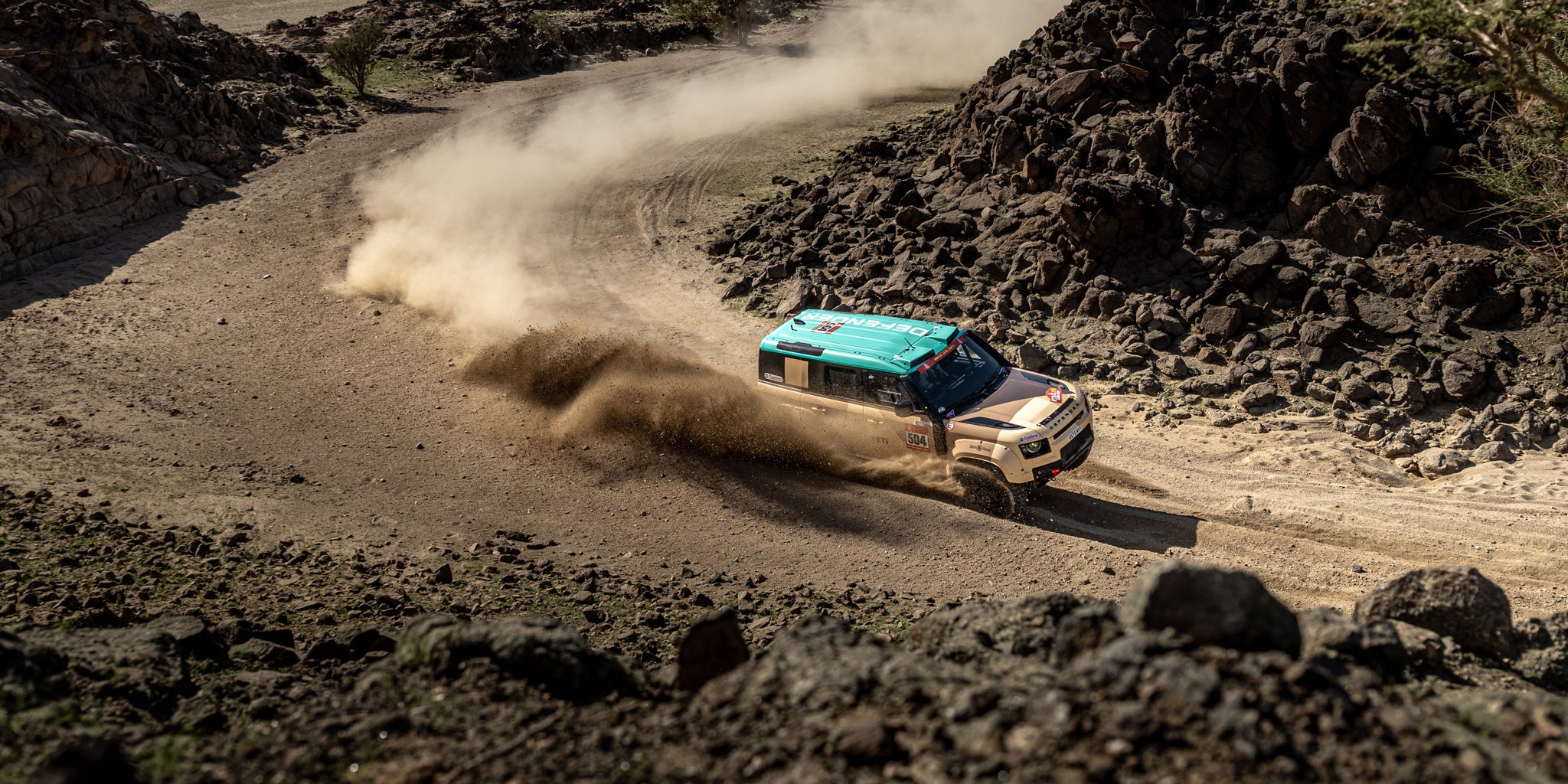 Defender Rally – Bell & Ross